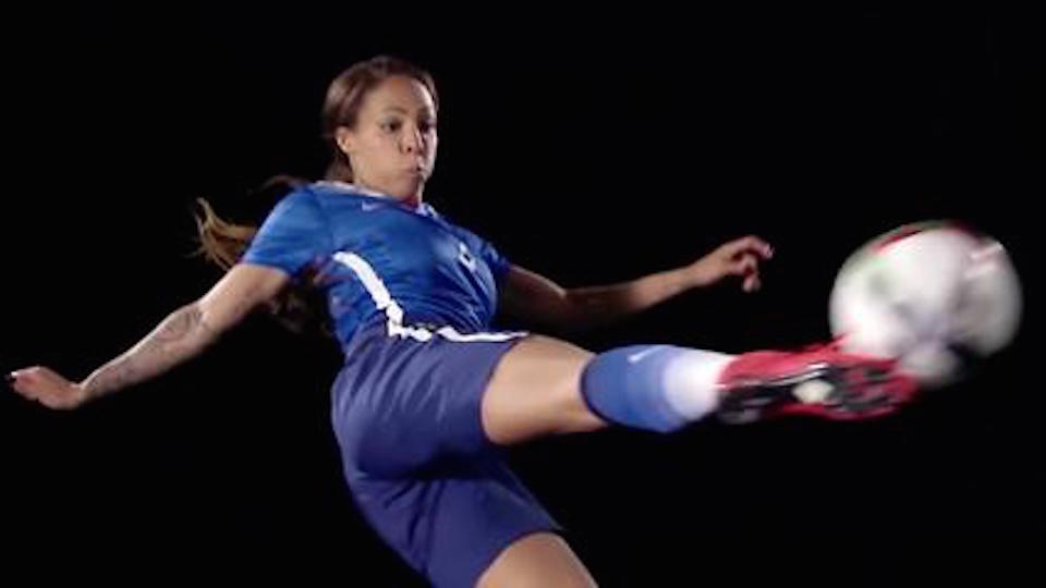 FIFA16_leroux2